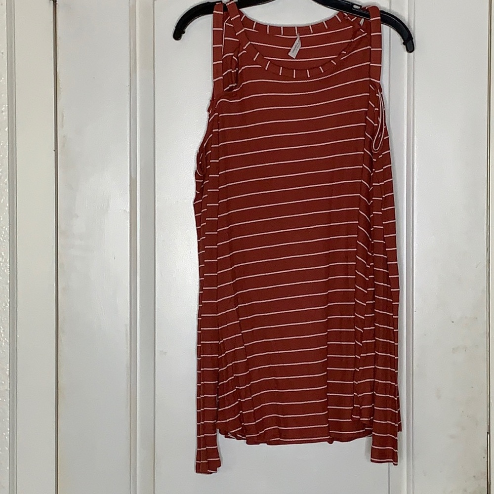 Long sleeve cold shoulder top